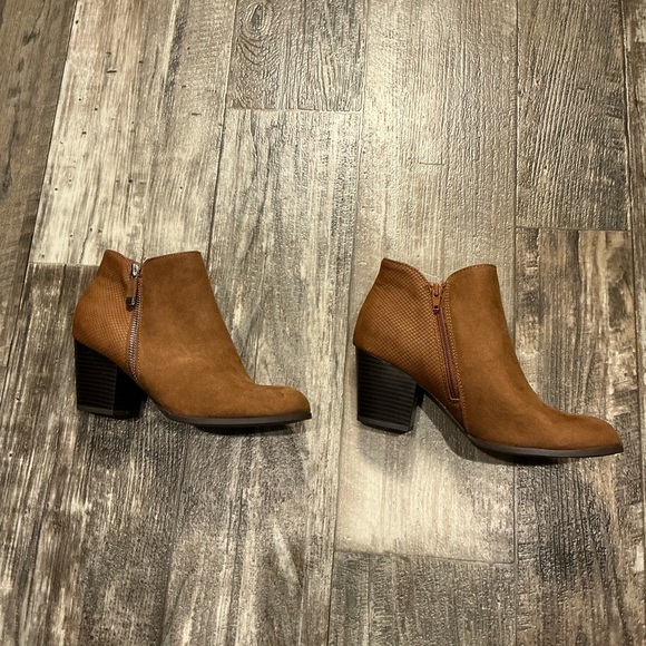 Brown Ankle Boots Size 8 - Picture 5 of 12